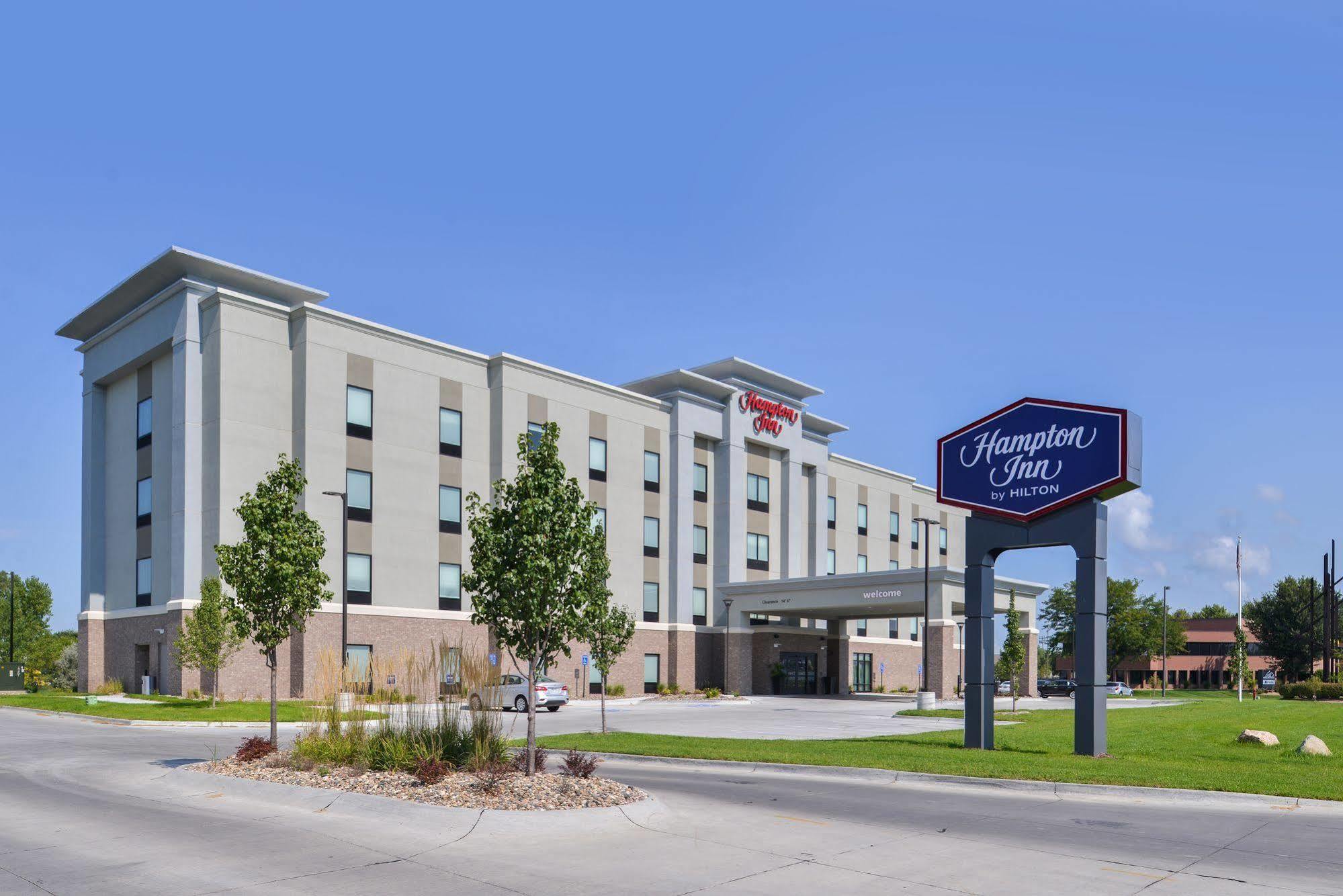 Hampton Inn By Hilton Omaha Airport, Ia Carter Lake Екстер'єр фото