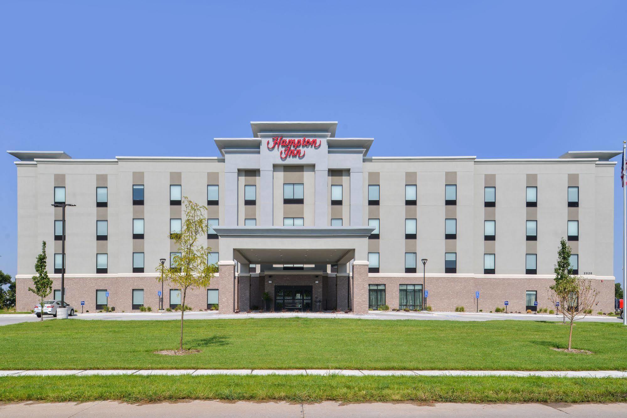 Hampton Inn By Hilton Omaha Airport, Ia Carter Lake Екстер'єр фото