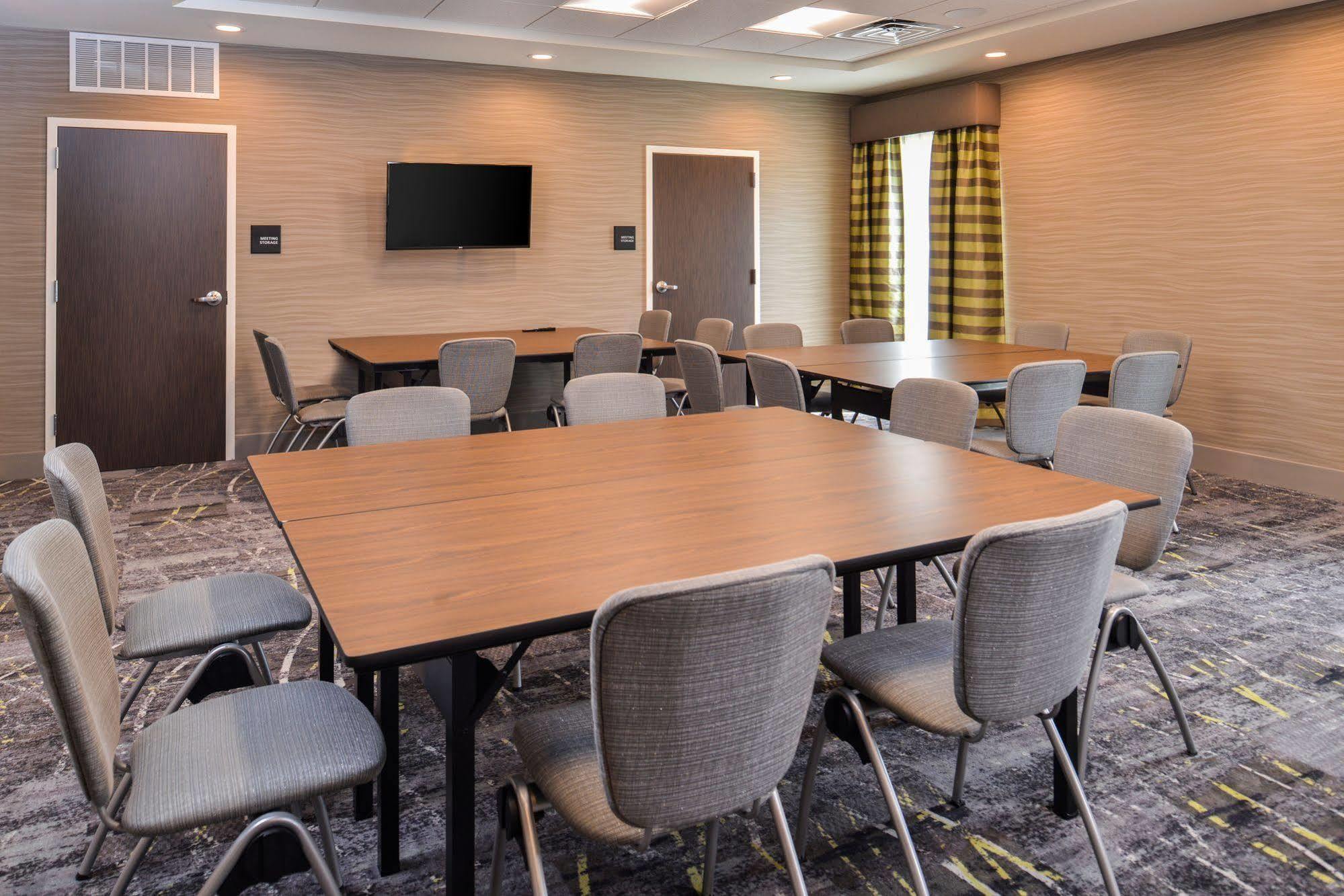 Hampton Inn By Hilton Omaha Airport, Ia Carter Lake Екстер'єр фото