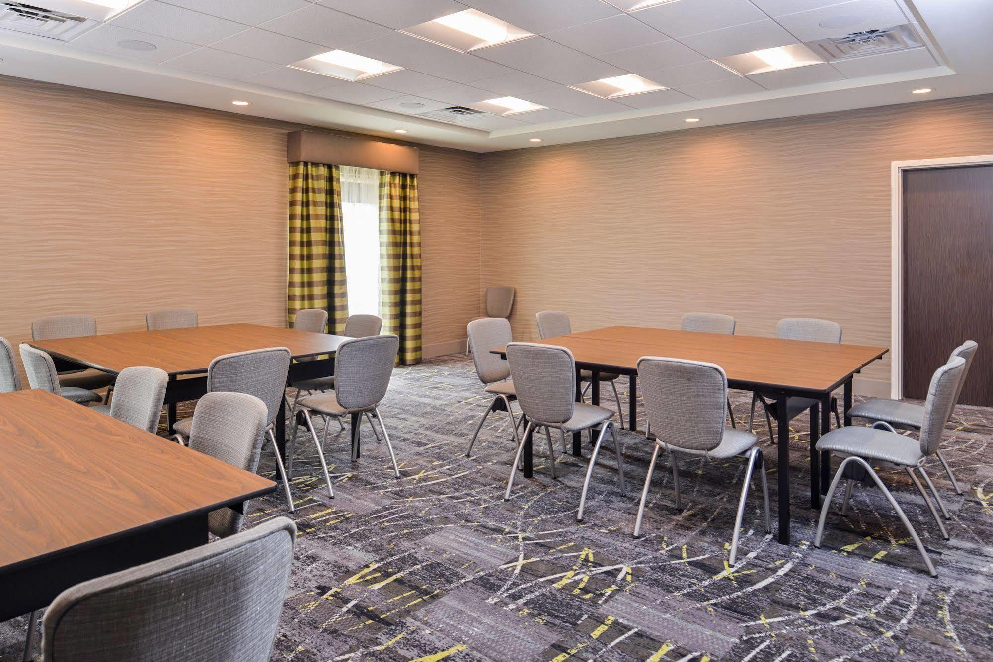 Hampton Inn By Hilton Omaha Airport, Ia Carter Lake Екстер'єр фото