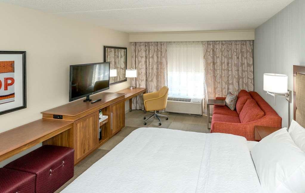 Hampton Inn By Hilton Omaha Airport, Ia Carter Lake Екстер'єр фото